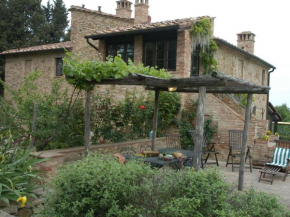 This romantic farmhouse is located near the medieval village of Montaione Montaione